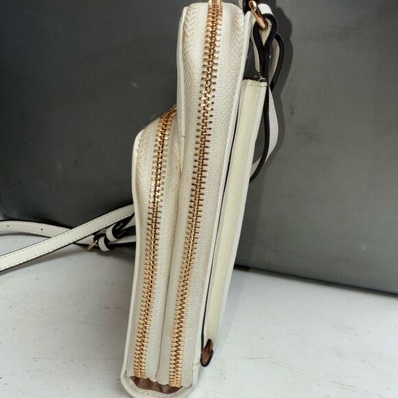 Guess Los Angeles Perdita Mini Phone Crossbody Bag - Picture 3 of 7